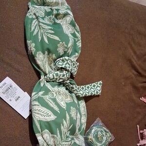 Shade & Shore Green and White Floral Bandeau Bikini Top